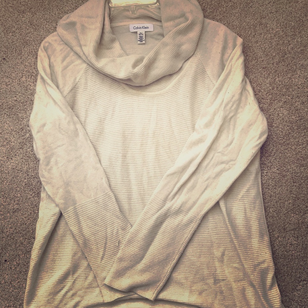 Calvin Klein Sweater